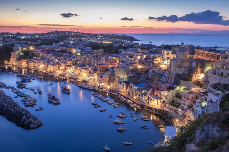 Vacanze a Procida: alla scoperta delle sue spiagge più belle 1 alla scoperta migliori spiagge di procida